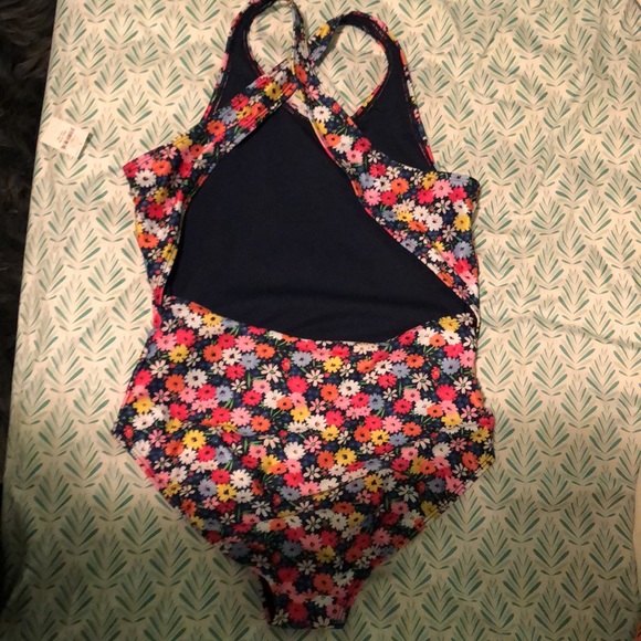 Gap one piece bathing suit with flowers and crossed back - Picture 3 of 3